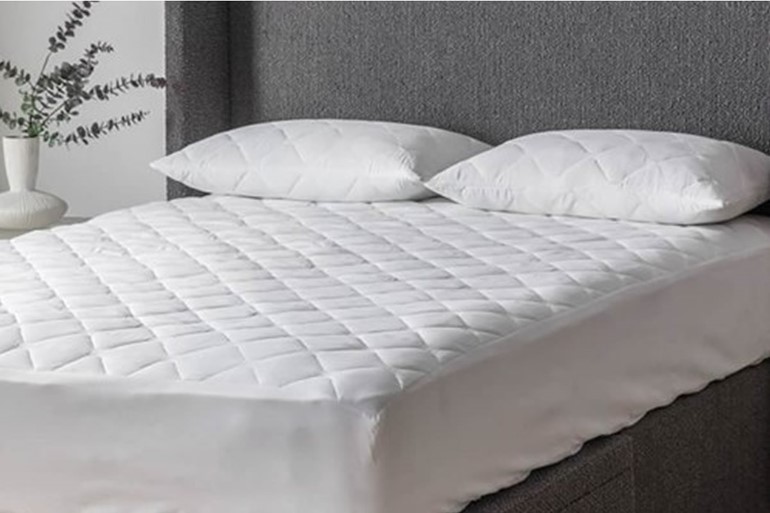 Snuggle Quilted Mattress Protector