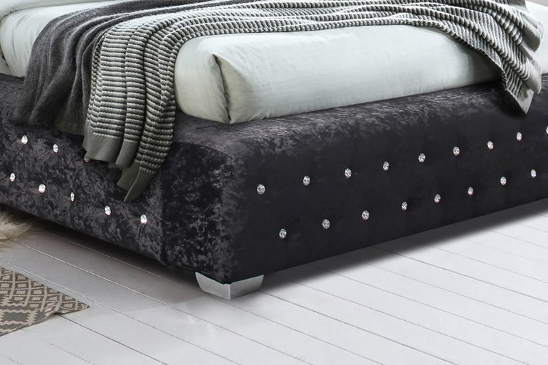 Grande Fabric Bed