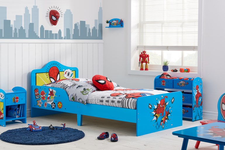 Marvel SpiderMan Childrens Play Table & Two Chairs