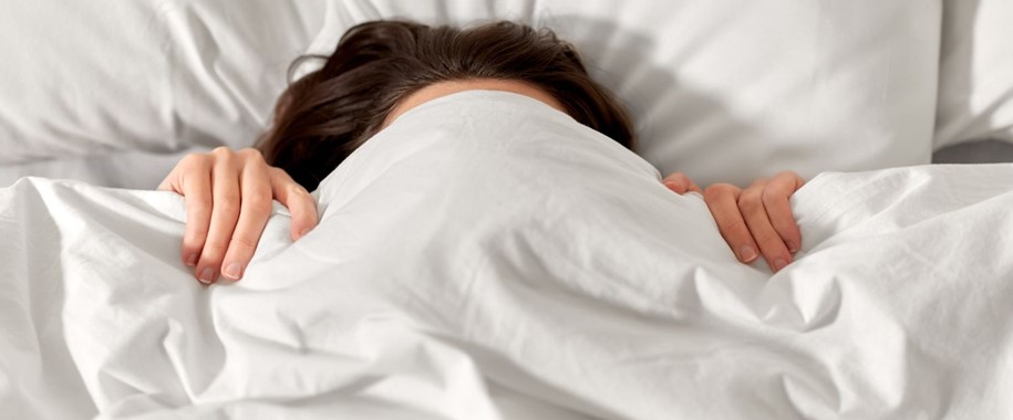 What is a Top Sheet and Do You Need One? Unravelling the Bedding Debate