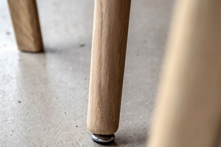 Hatfield Round Dining Table