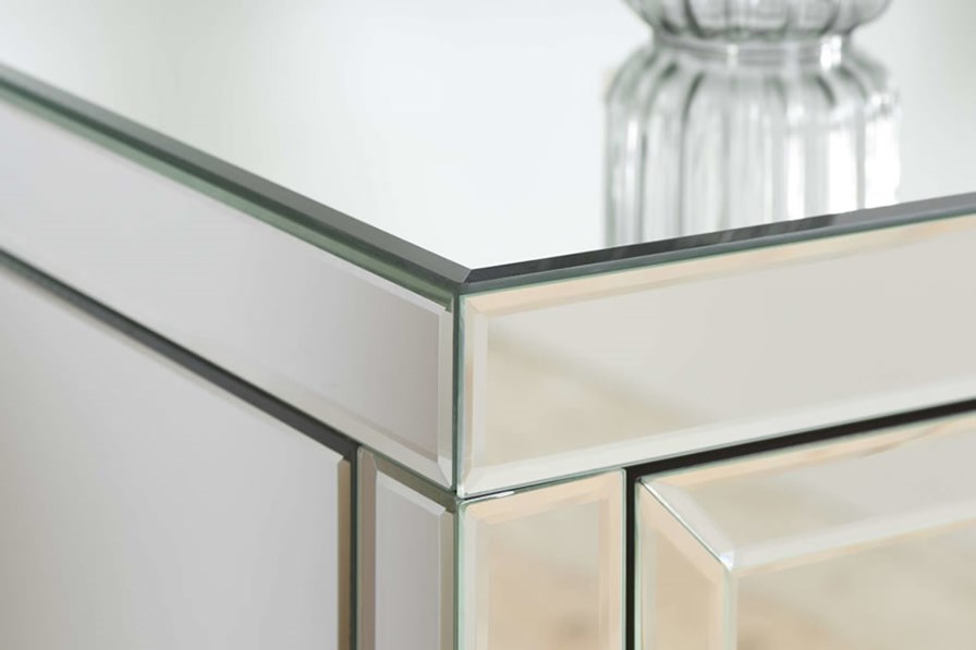 Valencia 6 Drawer Chest