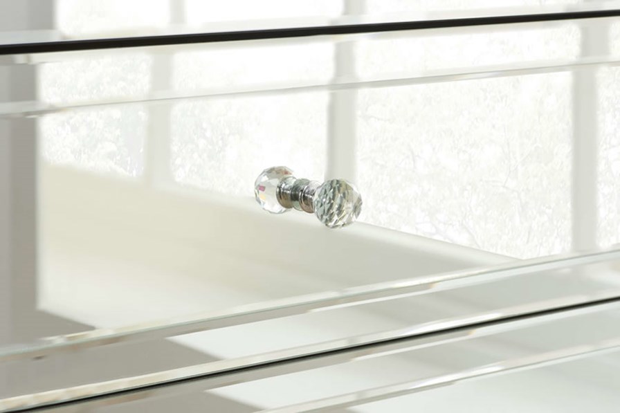 Valencia 6 Drawer Chest