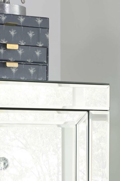 Valencia 5 Drawer Chest