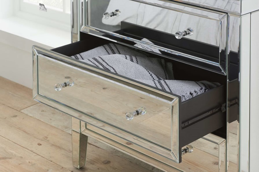 Valencia 3 Drawer Chest