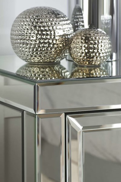 Valencia 2 Drawer Bedside