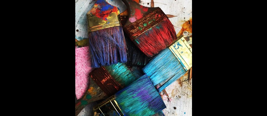 How To Prepare Your Bedroom Wall For Painting
